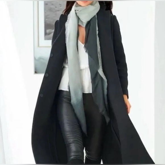 Cushnie Oversized Carley Long Scarf Wrap Black Gray Cream Ombré NEW - Picture 2 of 9